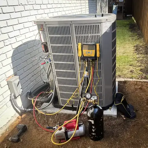 American Heritage Air performs a bi-annual preventive maintenance on this customer's HVAC unit.