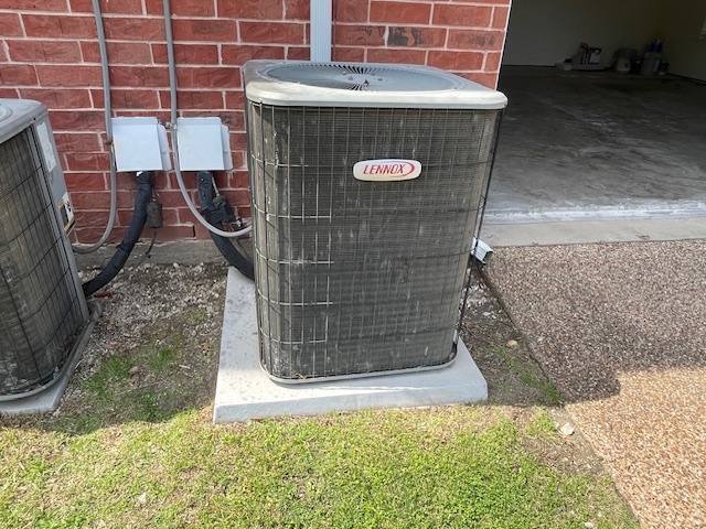 Frisco TX outside Condenser 2